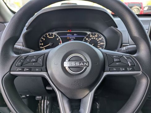 Used 2025 Nissan Altima 2.5 SV image 21