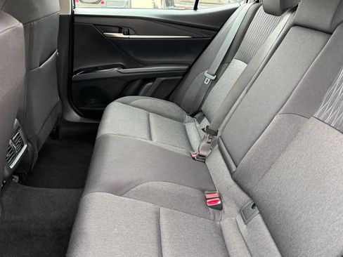 Used 2026 Toyota Camry LE FWD image 30