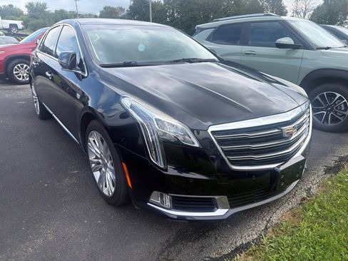 Used 2019 Cadillac XTS Luxury FWD image 1