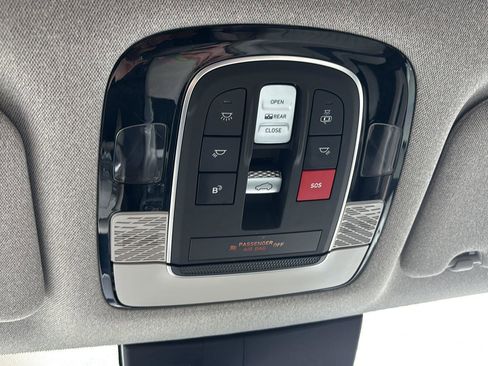 Used 2023 Hyundai Palisade Limited AWD/4WD image 33