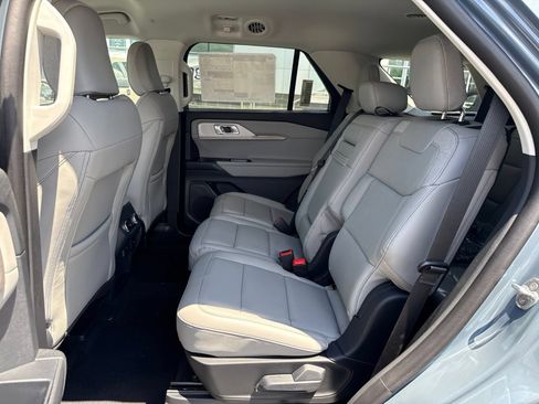 New 2026 Ford Explorer Active w/ Active Comfort Package AWD/4WD image 37