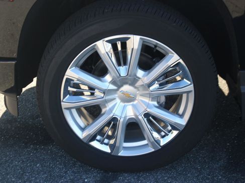 Used 2024 Chevrolet Silverado 1500 High Country w/ High Country Premium Package image 42