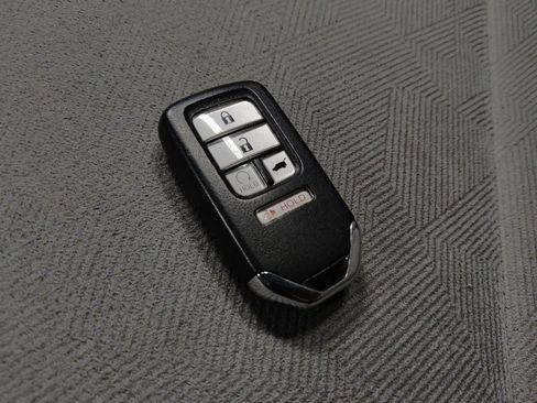 Used 2020 Honda Pilot EX image 32
