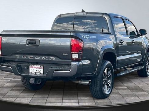 Used 2018 Toyota Tacoma TRD Sport w/ TRD Premium Sport Package RWD image 6