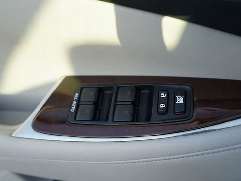 Used 2011 Lexus ES 350 FWD image 15