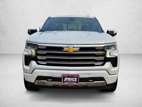 Used 2023 Chevrolet Silverado 1500 High Country w/ High Country Premium Package image 2