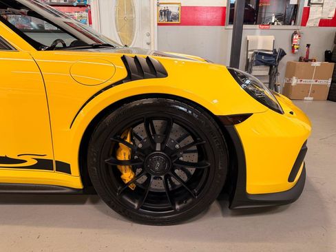 Used 2019 Porsche 911 GT3 RS RWD image 15