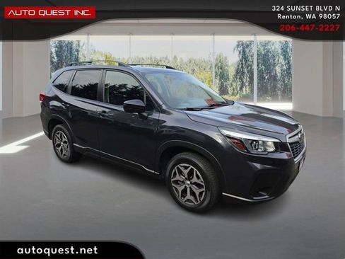 Used 2019 Subaru Forester Premium AWD/4WD image 3