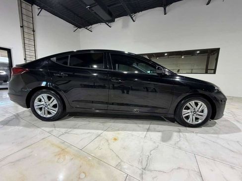 Used 2020 Hyundai Elantra SEL FWD image 28