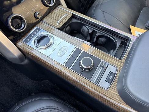 Used 2018 Land Rover Range Rover Supercharged image 10