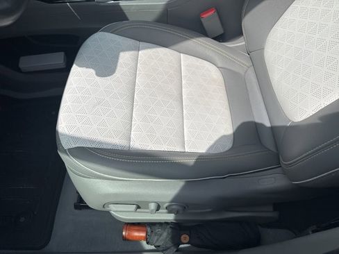 Used 2023 Chevrolet Bolt EUV Premier w/ Sun & Sound Package image 18