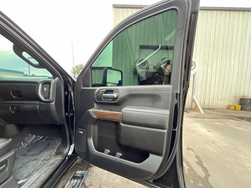 Used 2022 Chevrolet Silverado 3500 High Country w/ Z71 Off-Road Package image 26