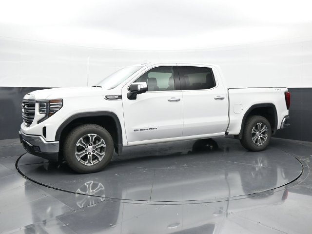 Used 2025 GMC Sierra 1500 SLT AWD/4WD image 6