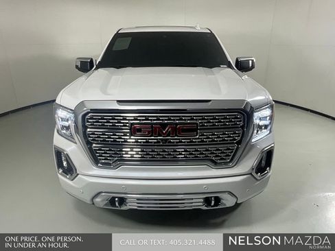 Used 2021 GMC Sierra 1500 Denali w/ Denali Ultimate Package AWD/4WD image 2