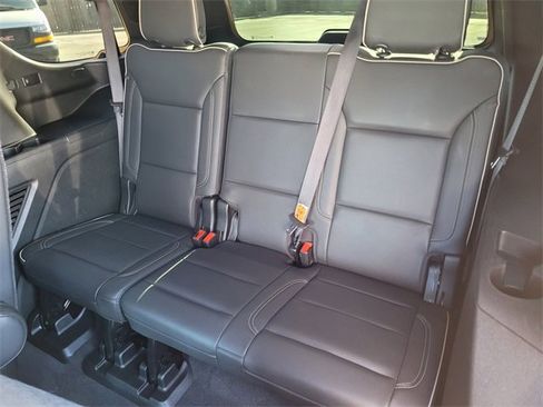 Used 2021 GMC Yukon SLT w/ SLT Luxury Plus Package image 25