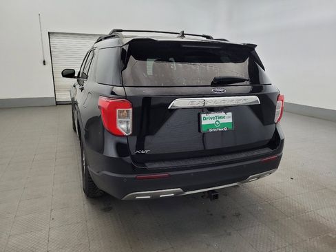 Used 2021 Ford Explorer XLT w/ Equipment Group 202A RWD image 6