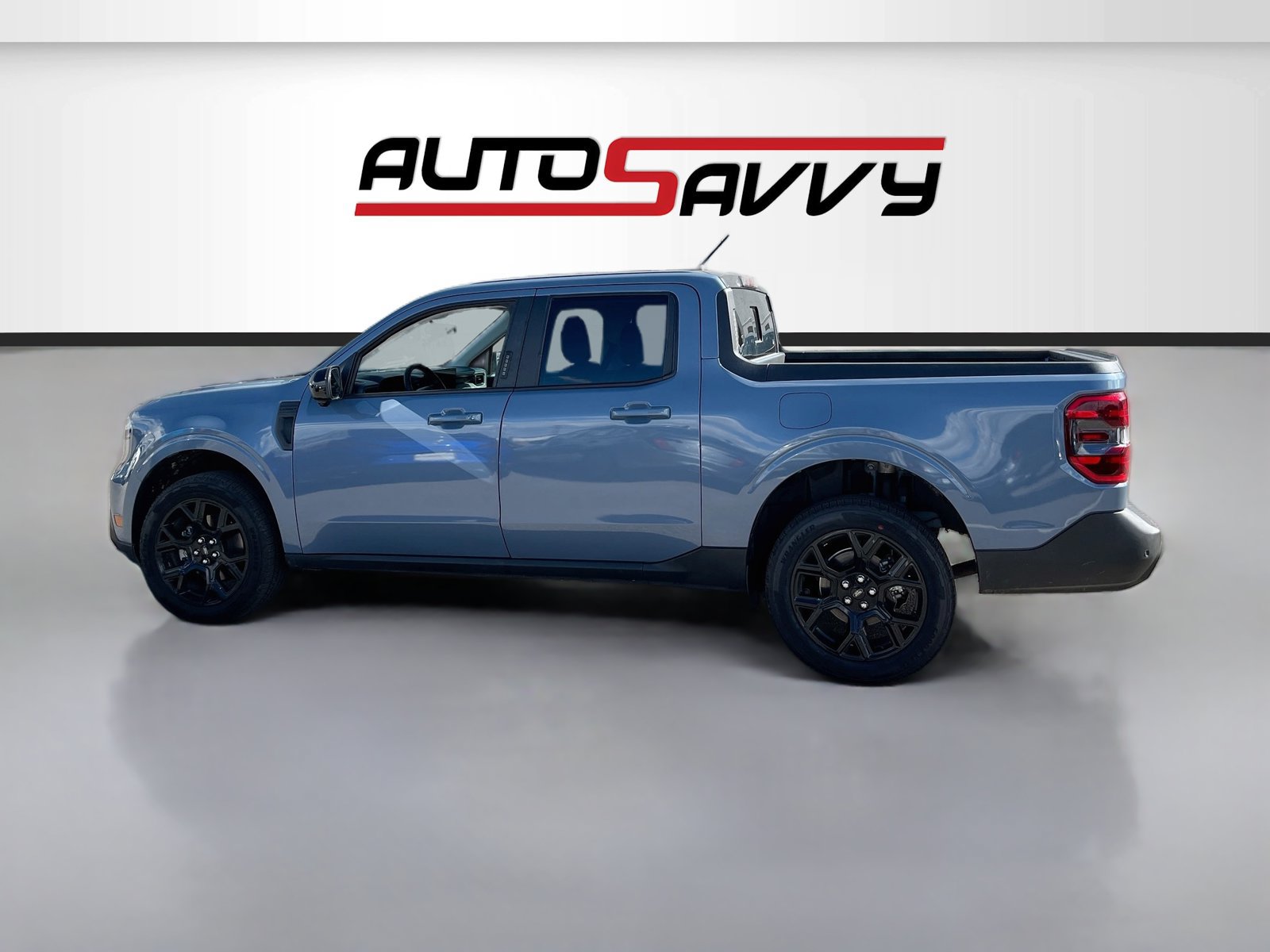 Used 2025 Ford Maverick Lariat w/ Black Appearance Package AWD/4WD image 4