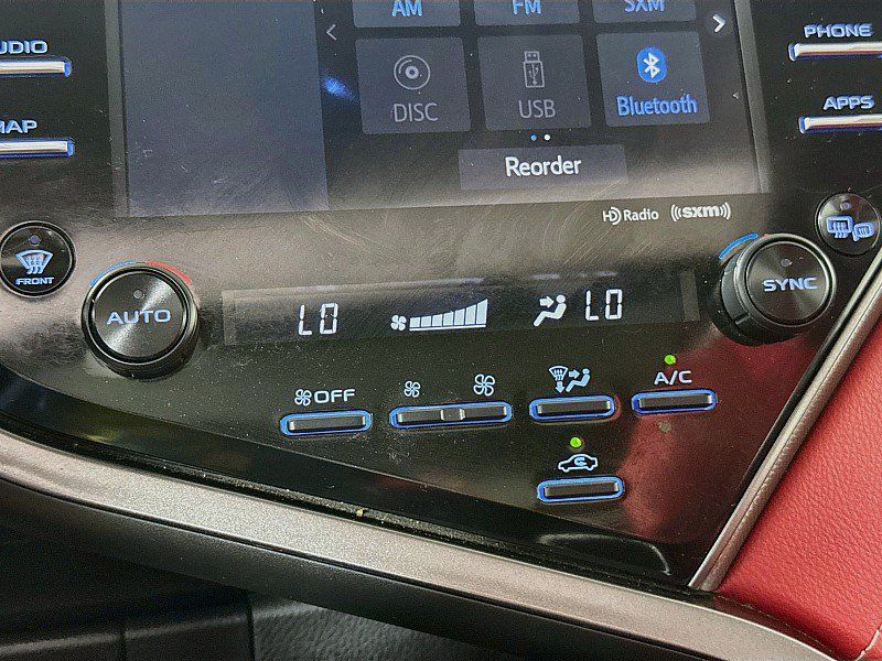 Used 2019 Toyota Camry XSE FWD image 17
