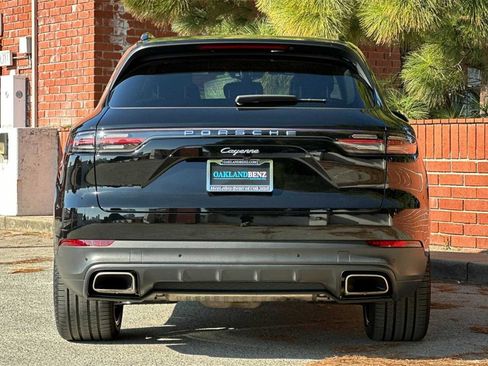 Used 2023 Porsche Cayenne image 5