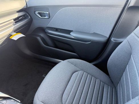 New 2025 Kia K4 EX image 16