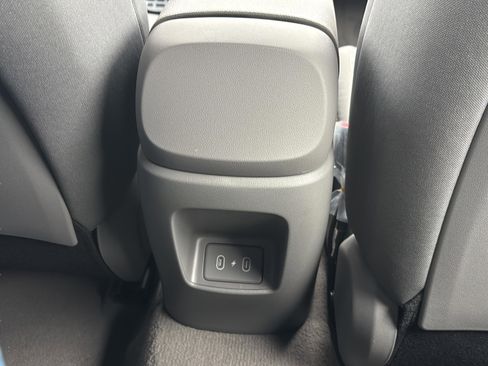 New 2026 Hyundai Elantra Sport FWD image 14