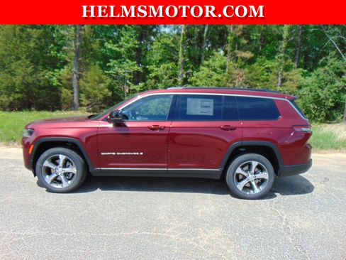 New 2026 Jeep Grand Cherokee L Limited AWD/4WD image 3