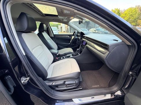 Used 2020 Volkswagen Passat 2.0T R-Line FWD image 15