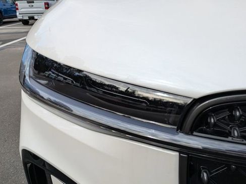 New 2026 Lincoln Nautilus Reserve AWD/4WD image 10