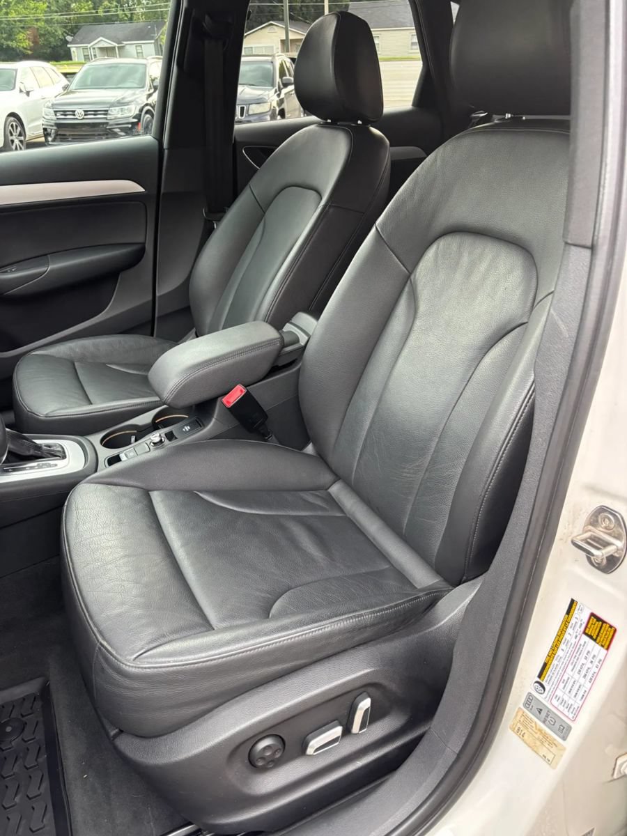 Used 2017 Audi Q3 2.0T Premium w/ Convenience Package FWD image 12