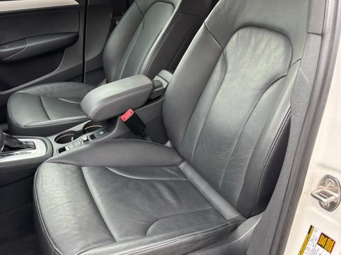 Used 2017 Audi Q3 2.0T Premium w/ Convenience Package FWD image 12