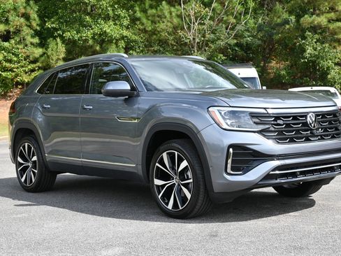 Used 2024 Volkswagen Atlas Cross Sport SEL Premium R-Line image 11