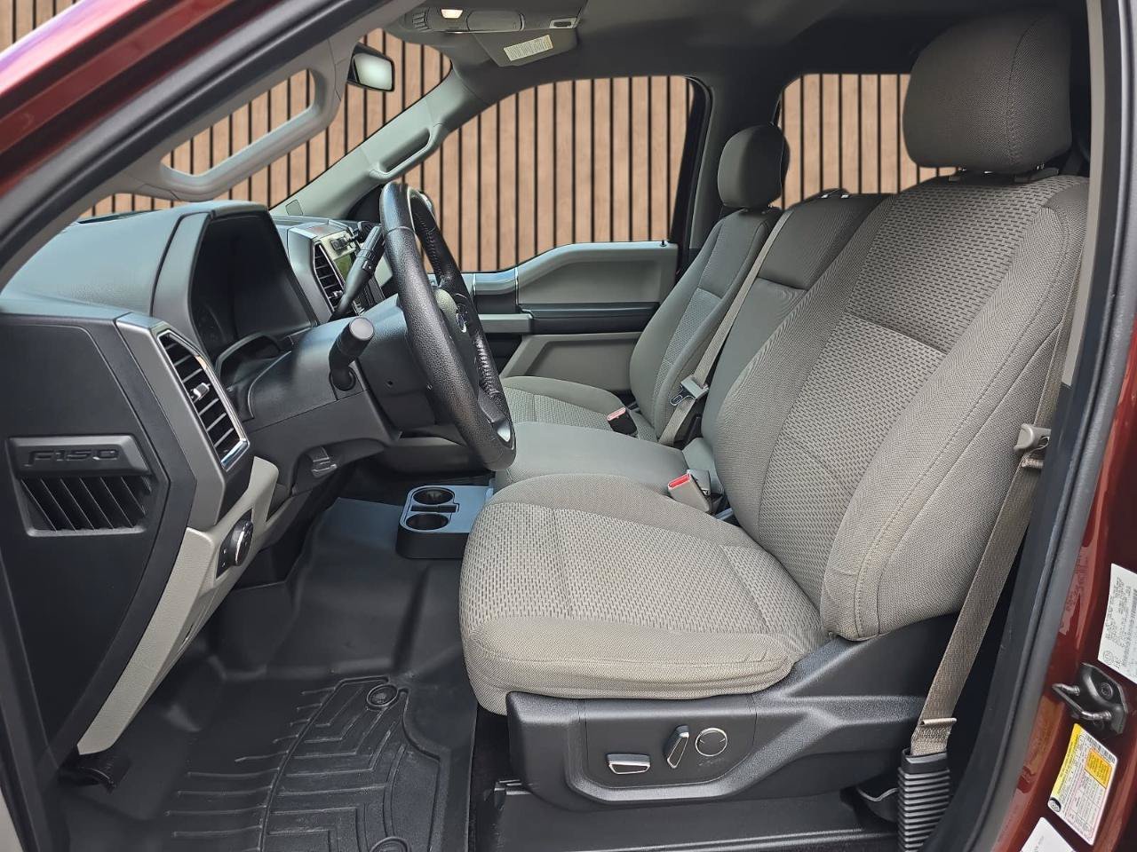 Used 2016 Ford F150 XLT w/ Equipment Group 302A Luxury AWD/4WD image 13