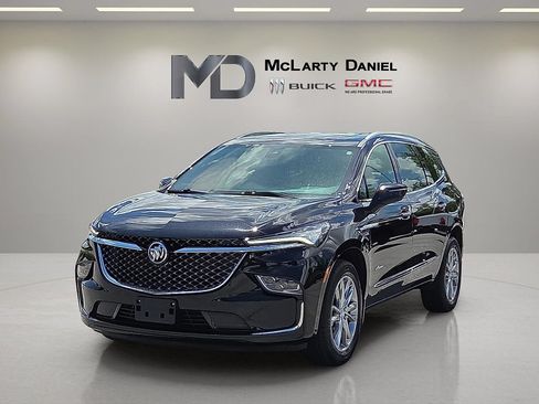Certified 2023 Buick Enclave Avenir w/ Avenir Technology Package AWD/4WD image 3