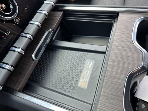 New 2025 GMC Acadia Denali w/ Super Cruise Package image 32