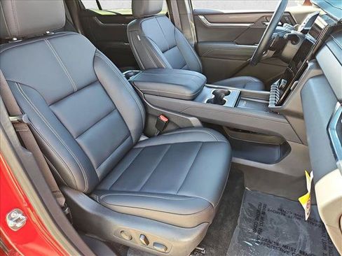 Used 2024 GMC Acadia Elevation FWD image 20