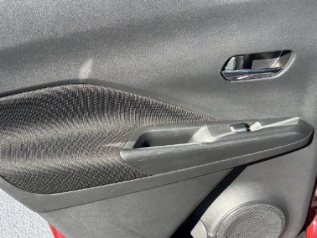 Used 2022 Nissan Kicks SV FWD image 19