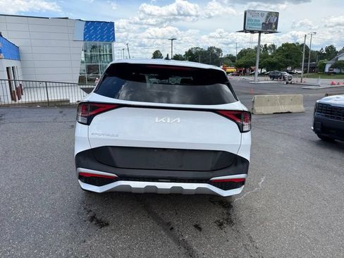 Certified 2024 Kia Sportage EX FWD image 6
