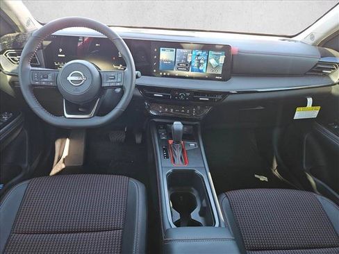 New 2026 Nissan Kicks SR image 12