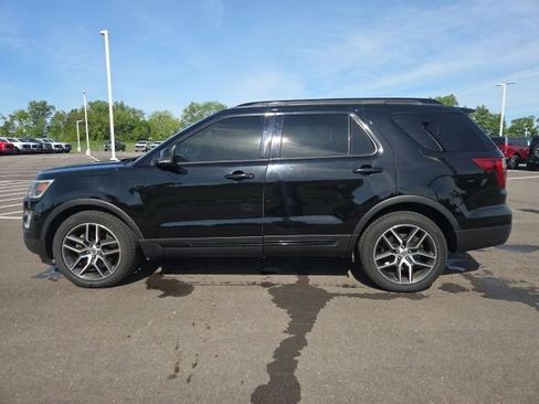 Used 2017 Ford Explorer Sport AWD/4WD image 17