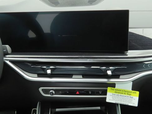 New 2026 BMW X5 sDrive40i w/ M Sport Package image 14