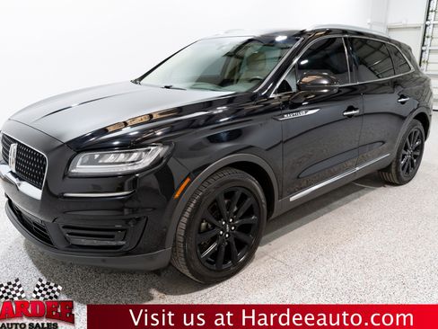 Used 2020 Lincoln Nautilus Reserve FWD image 2