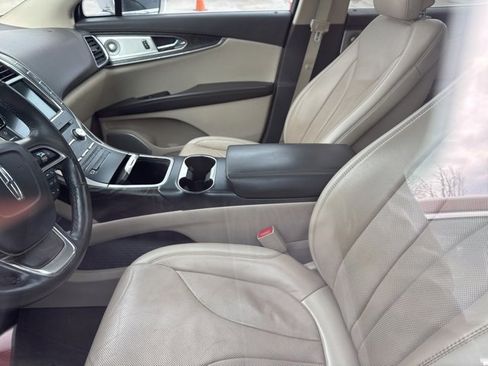 Used 2019 Lincoln Nautilus Reserve w/ Ultimate Package image 10