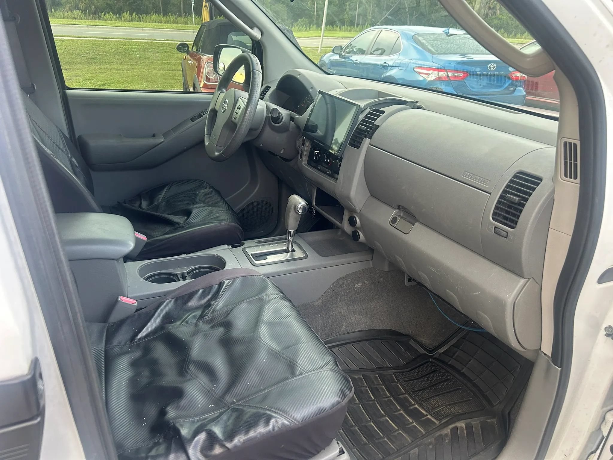 Used 2007 Nissan Frontier XE w/ Preferred Pkg RWD image 12