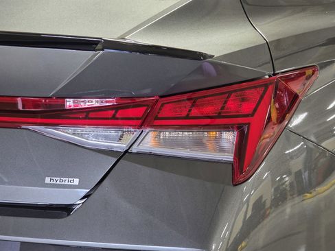 New 2026 Hyundai Elantra Sport image 12