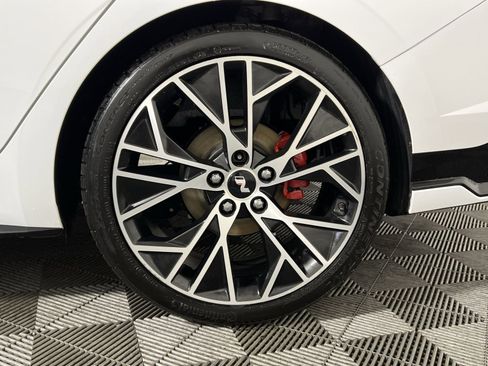 Used 2025 Hyundai Elantra N Line image 12