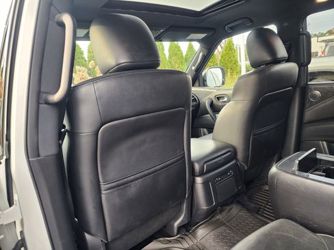 Used 2022 Nissan Armada SL w/ Midnight Edition Package image 15