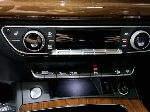 Used 2023 Audi Q5 2.0T Premium w/ Convenience Package image 33