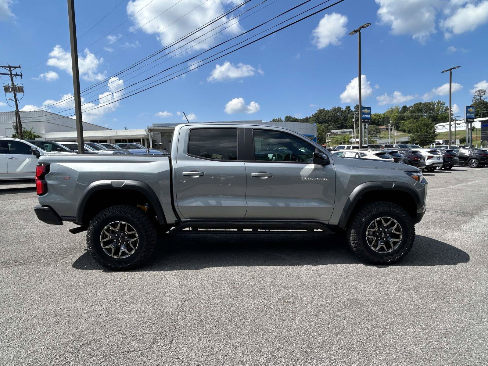 New 2026 Chevrolet Colorado ZR2 w/ Technology Package AWD/4WD image 8
