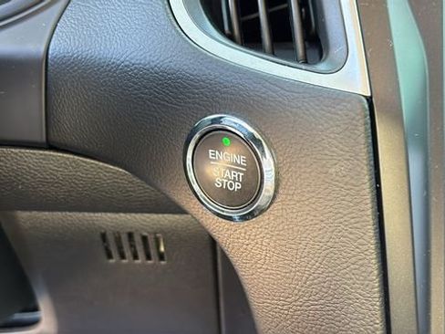 Used 2024 Ford Edge SEL w/ Convenience Package AWD/4WD image 13