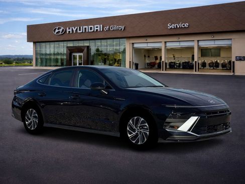New 2026 Hyundai Sonata Blue FWD image 10
